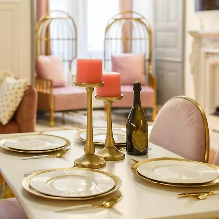 Apartment Palace By Main Station - President *