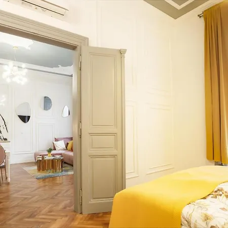 Palace By Main Station - President * Prag